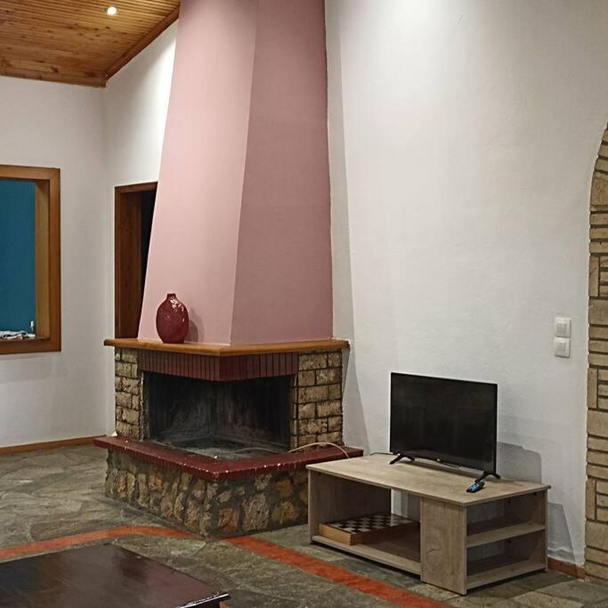 Πετρινη Κατοικια Στην Φυση Villa Tagarades Luaran gambar